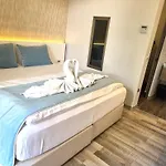 Hotel The D 4*