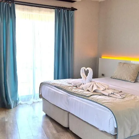 Otel The D