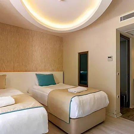 The D 4* Çeşme